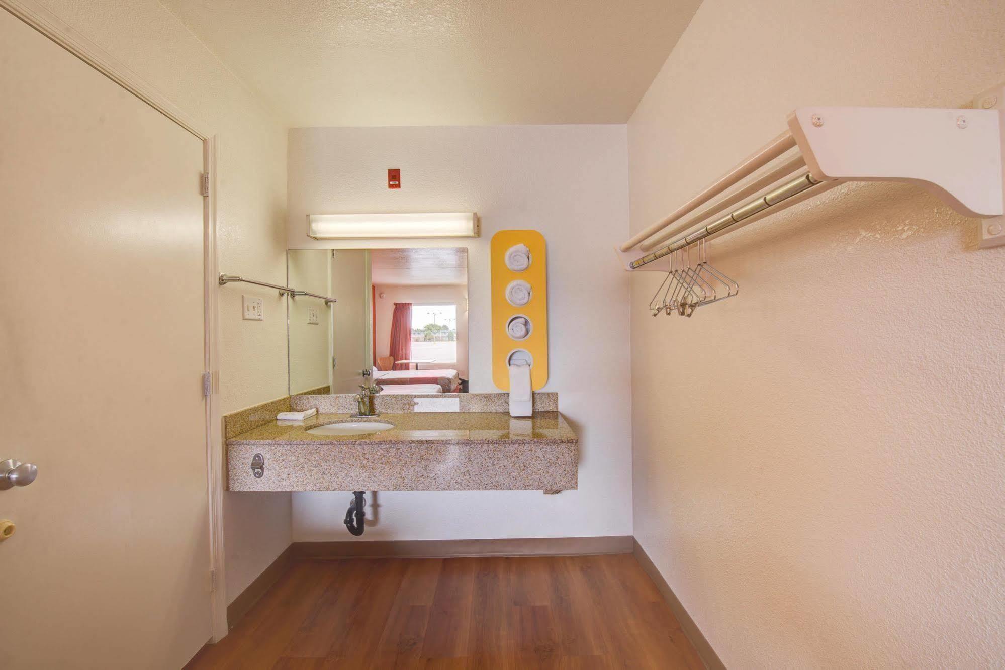 Motel 6-Norfolk, Va Dış mekan fotoğraf
